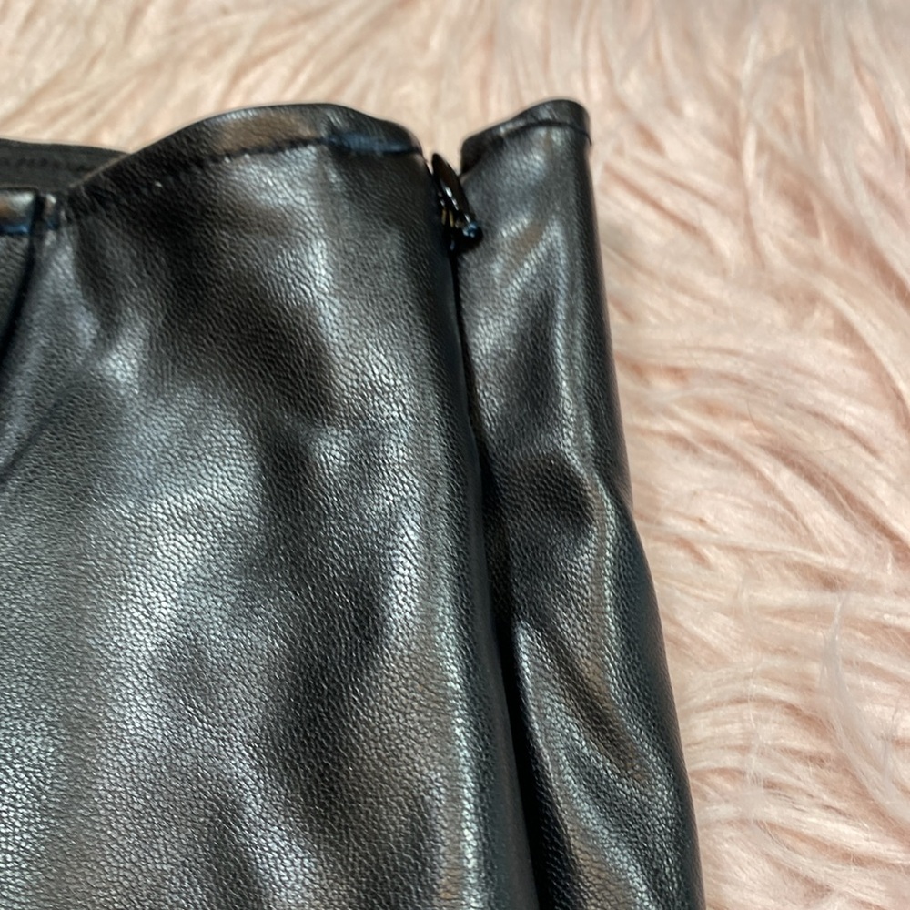 Abercrombie & Fitch Vegan Leather High Rise Split Leg Flare Pants sz S - Picture 3 of 9